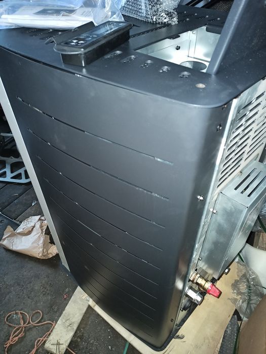 Piec kominek 18 KW  z płaszczem wodnym na pellet