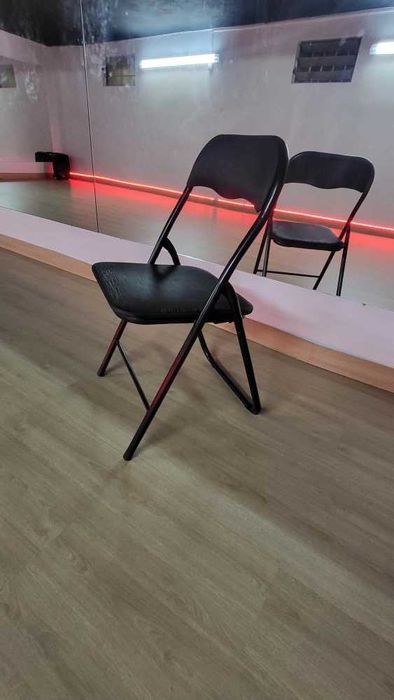 Conjunto de 10 cadeiras dobráveis pretas