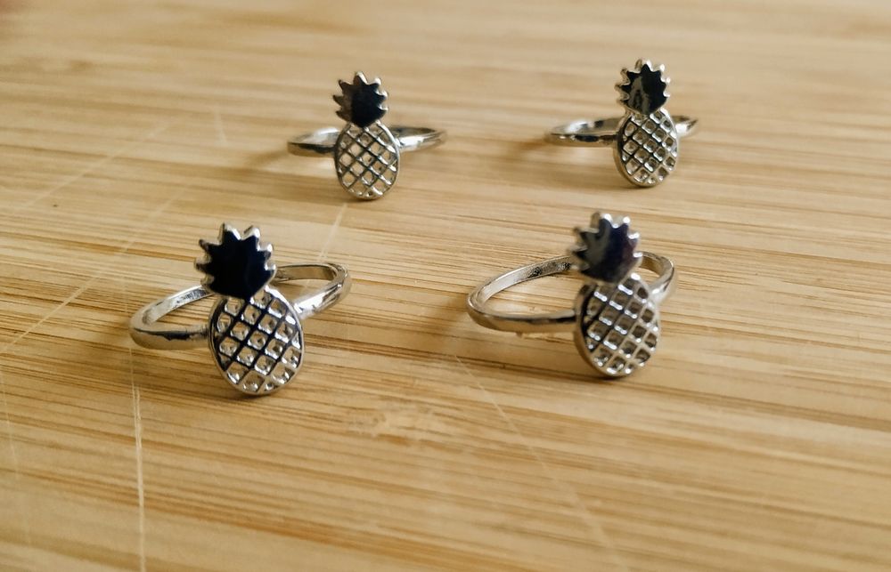 Vendo conjunto de anéis - Varios