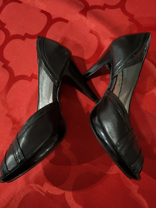 Buty/szpilki na wysokim obcasie rozmiar 35 Lewski
