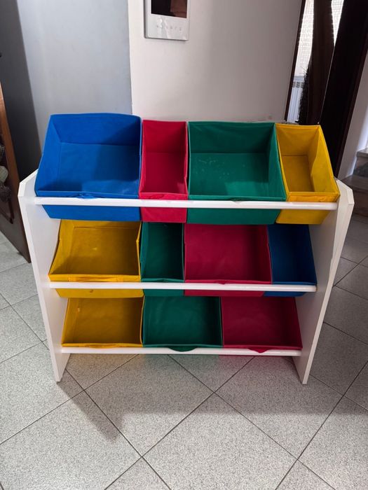 Estante de brinquedo
