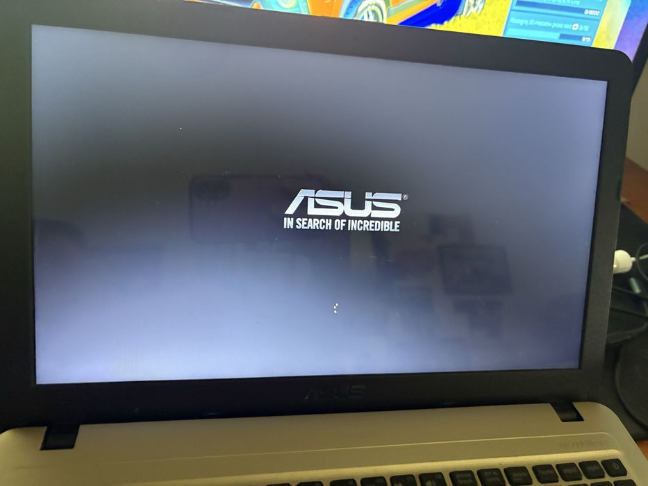 Laptop asus F540L