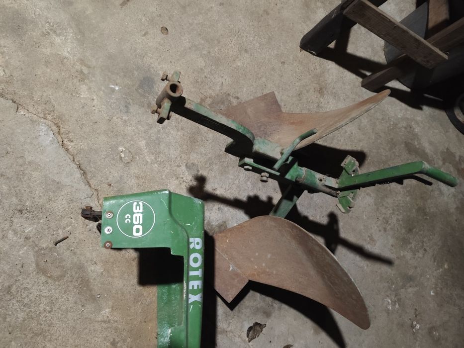 Charrua para motocultivador