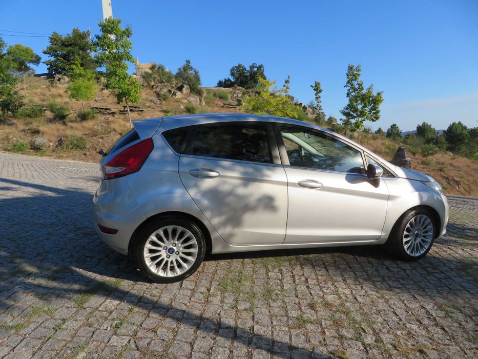 Ford Fiesta 1.25 Titanium | 2012 | 56.000km | 1 dono