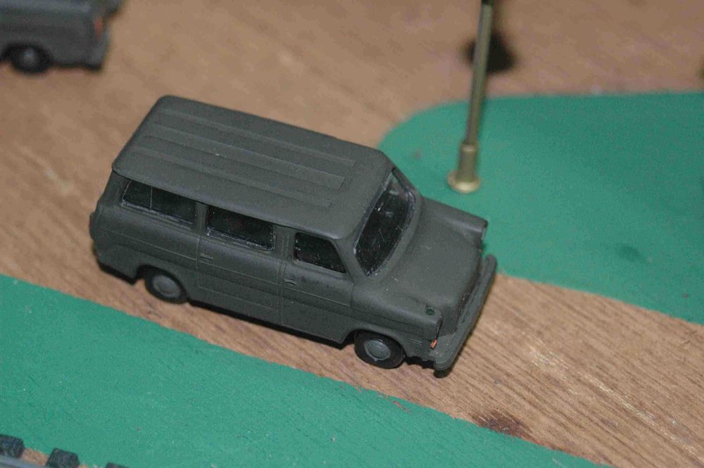 Militar - Furgão Ford Transit MK I (ROCO) HO