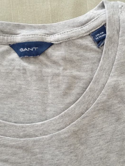 Lote 2 T shirts Tommy / Gant