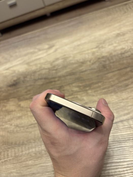 Айфон Apple IPhone 16 Pro 128 Desert Titanium, 100 АКБ!