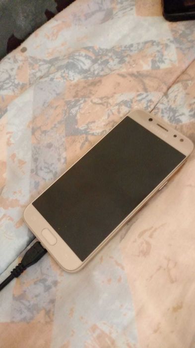 Telemóveis sem uso + tablet (para peças/ para uso)