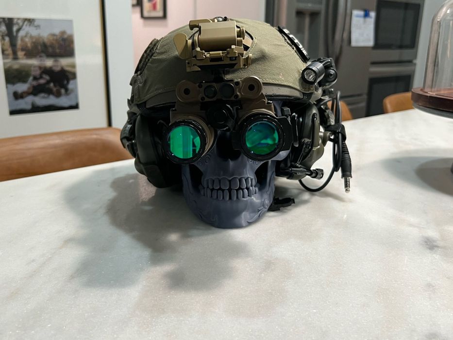 Підставка для шолома Череп 3D | Helmet Stand | Військовий / Мото