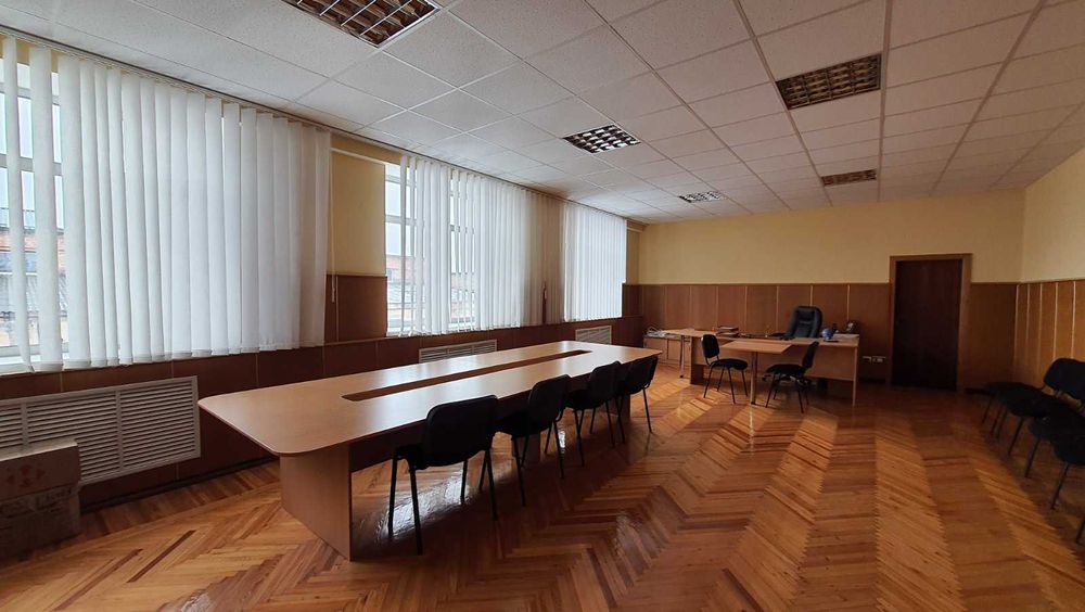 Оренда двоповерхової будівлі під будь-який вид діяльності
