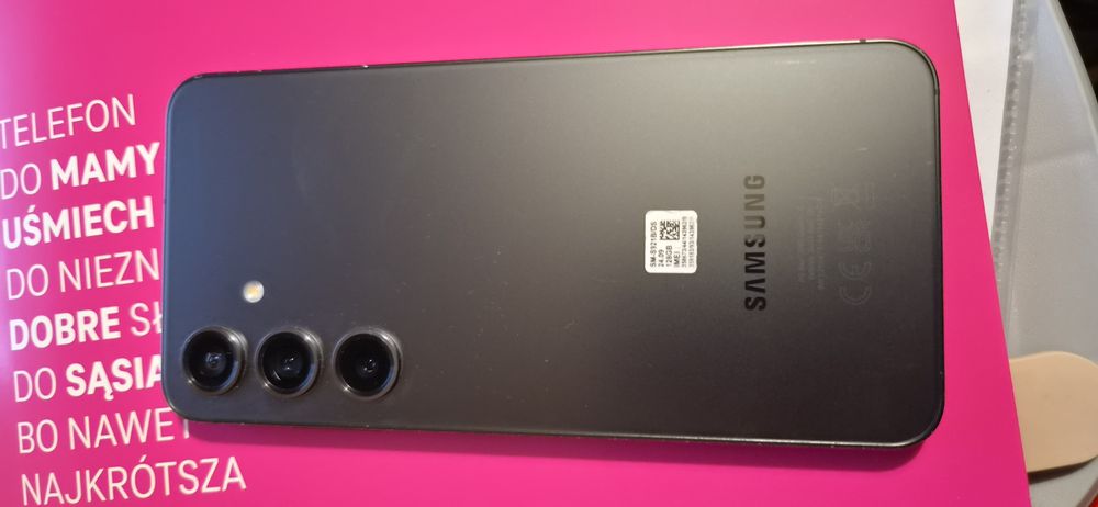 Sprzedam samsung galaxy s24