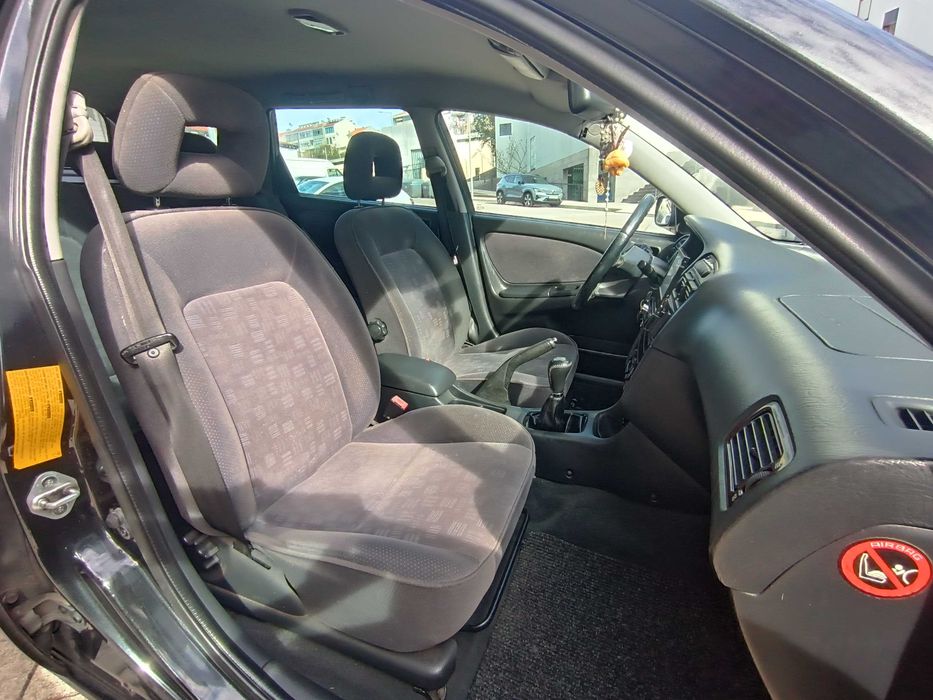 Toyota avensis SW 2.0 d4-d 110cv de 2001