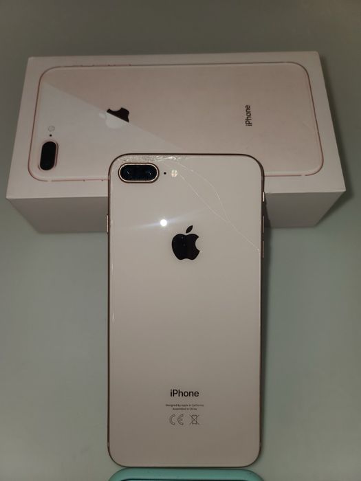 Iphone 8+ в гарному стані