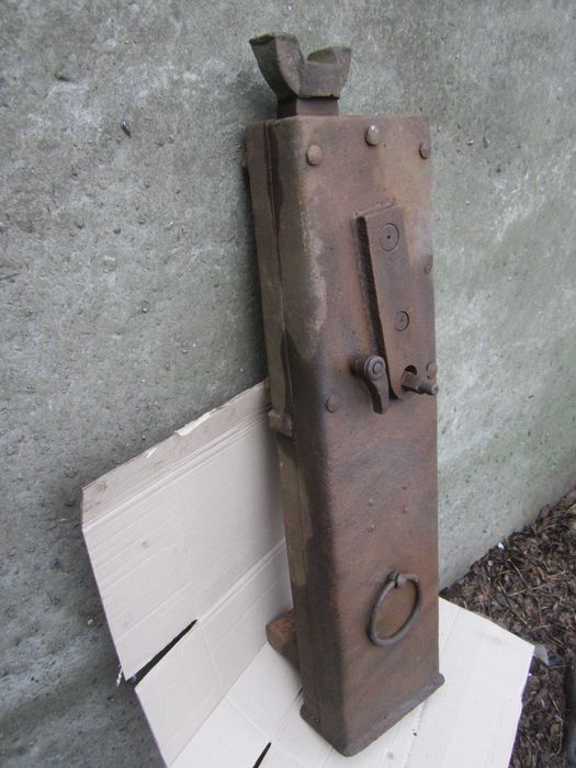 Домкрат гидравлический 5 т  под ремонт