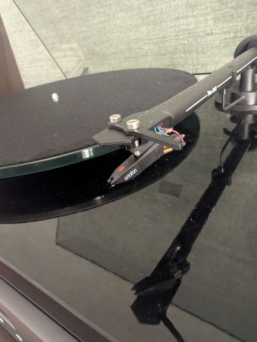 Вініловий програвач Pro-Ject T1 OM5e