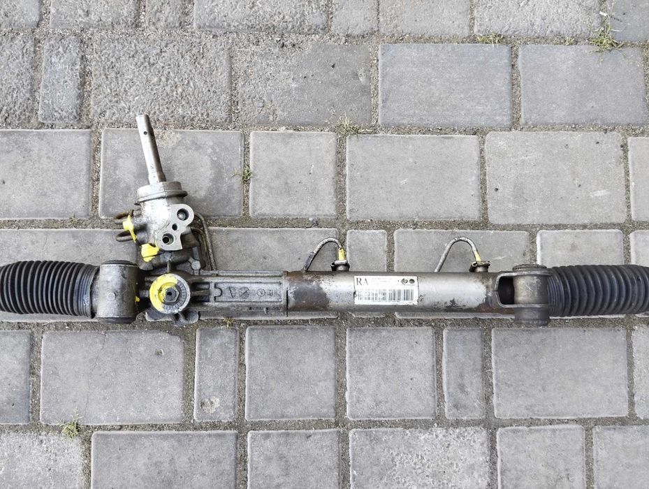 Рулевая рейка Opel Astra H Zafira B 13188614