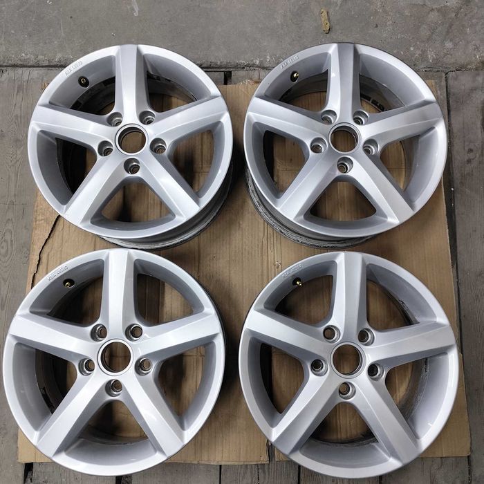 R15 6j ET43 оригінал VW Golf диски 5x112 ЦО 57.1