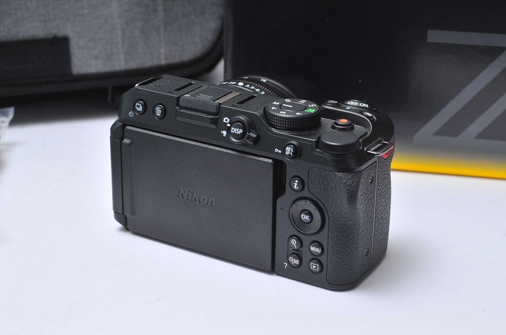 Nikon Z30 Seminova