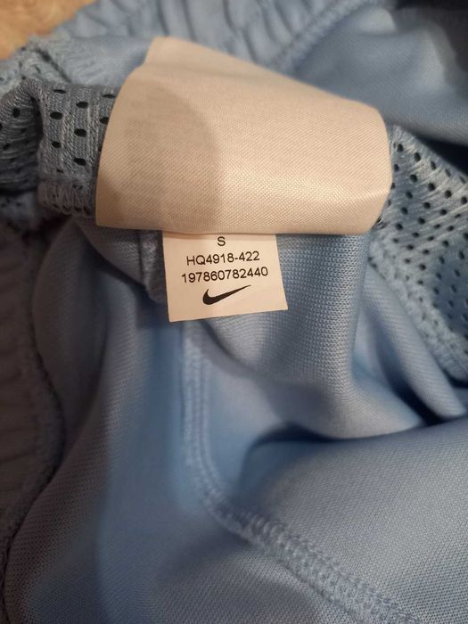 Спортивні шорти Nike р S