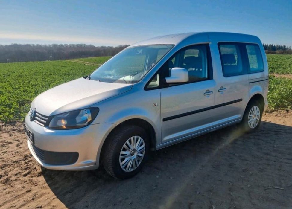 Volkswagen Caddy 1.6 TDI 2x Drzwi 5 osób LIFE Klima Parktronik Hak Bezwypadkowy