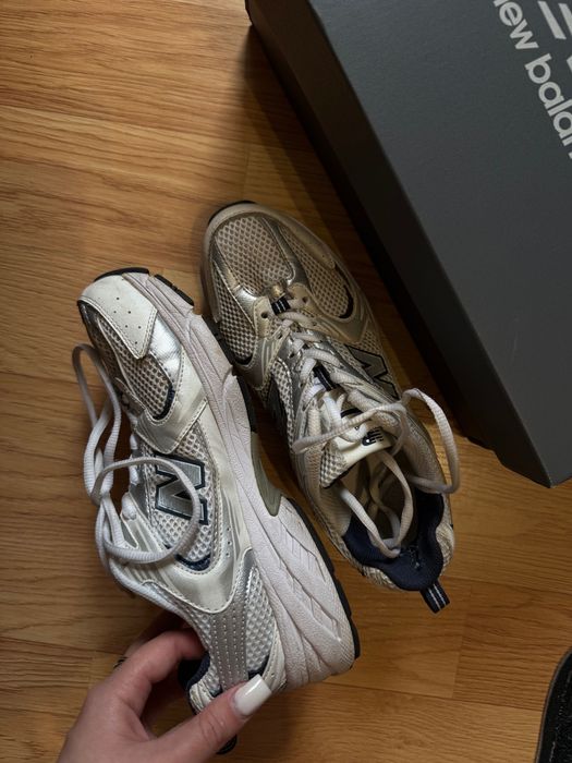 sprzedam buty. Nie nowe, ale w dobrym stanie