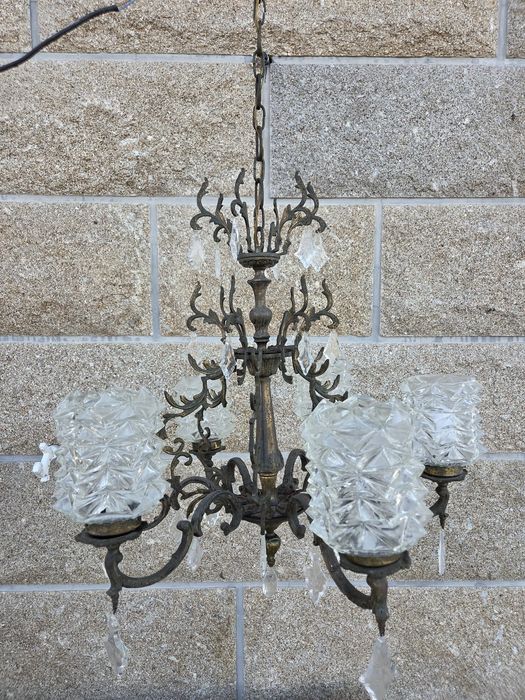 Candeeiro antigo de teto