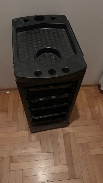 Pomocnik wózek czarny