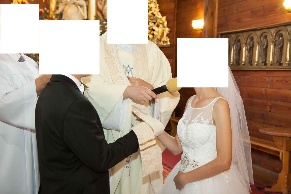 Suknia ślubna S .