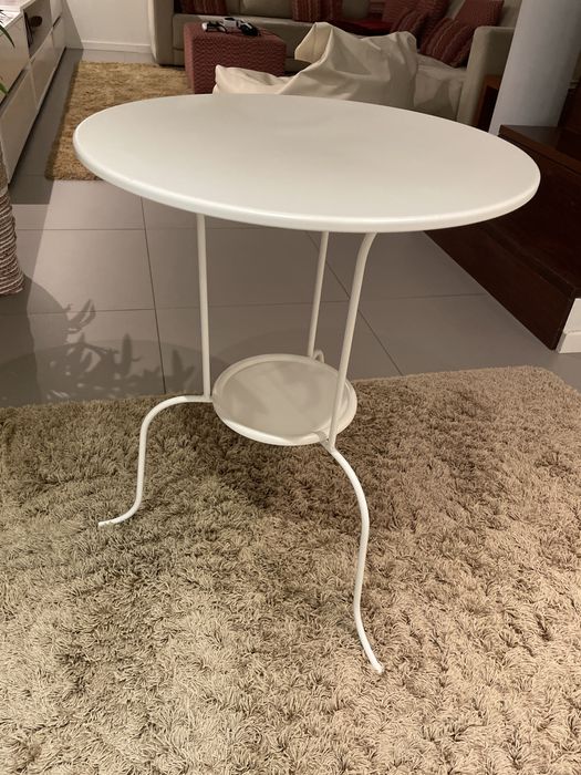 Mesa de apoio branca