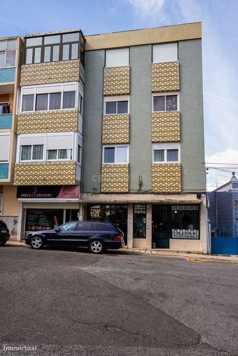 Apartamento T3 Totalmente Remodelado | 114 m² | Suite | Open Space | C