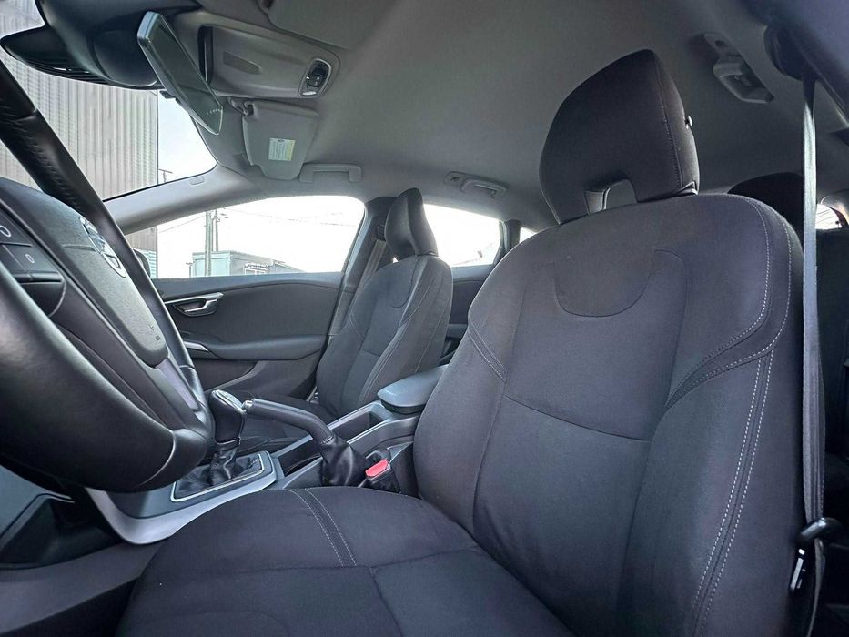 Volvo V40 1.6 Diesel `GARANTIA `