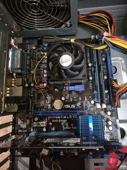 Комплект: ASUS M4N68T-M LE V2+AMD Phenom II X4 B55 3.0 GHz