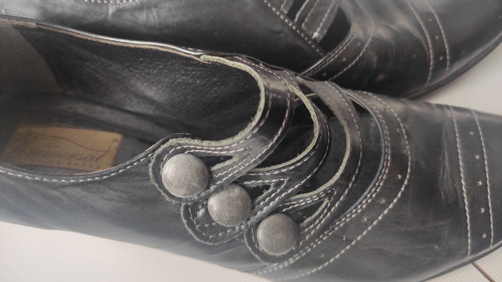 Buty na obcasie skórzane