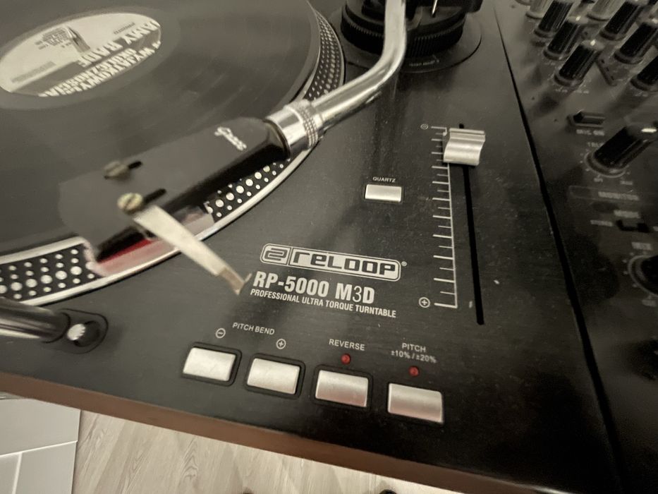 zestaw audio, gramofon reloop, mixer wzmacniacz