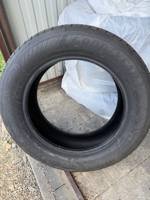 Opony  Goodyear EfficientGrip Cargo 2  215/60 R17 C  109/107H