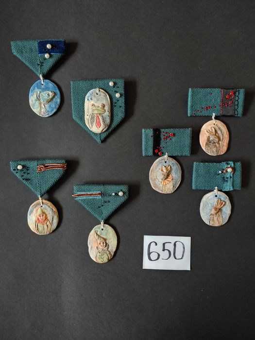 Броши ручной работы