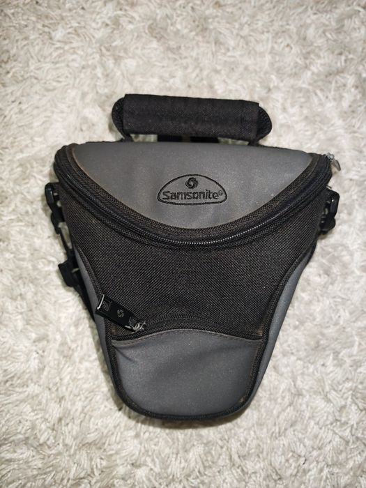 Panasonic Lumix DMC-FZ5 (Ótica Leica) + Bolsa Samsonite