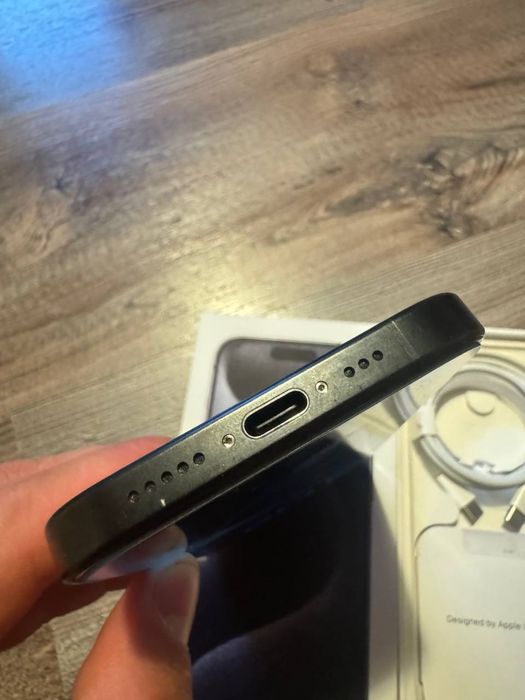 Iphone 15pro 128гб.
