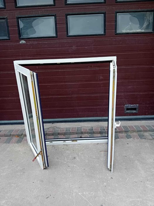 Okna niebieskie 137x134 pcv okno plastikowe słupek DOWÓZ CAŁY KRAJ