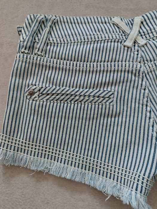 Calção curto Bershka