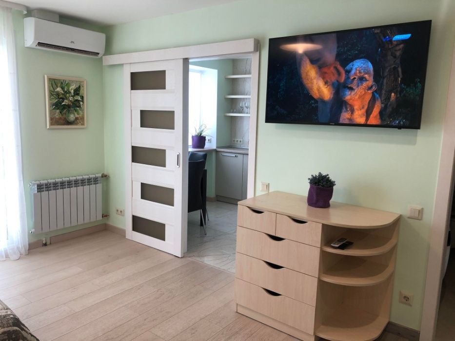 ЛЮКС, Коцюбинського, ТЕПЛО, РРО-чек, MegogoMax, подобово