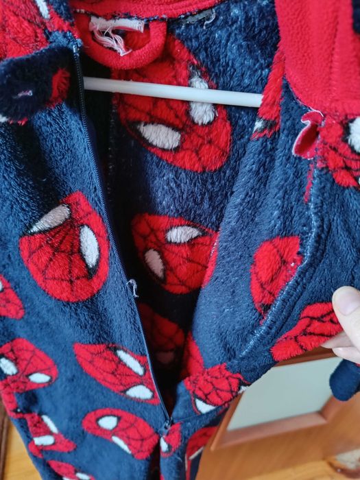 Polarowy Pajacyk w Spidermana 98