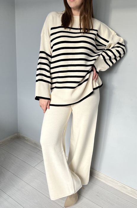 Розпродаж. Костюм кофта + штани