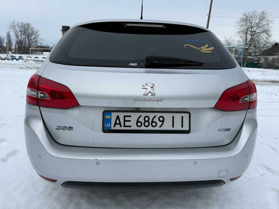 Peugeot Пежо 308 SW 2016