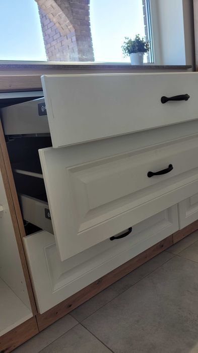 Modułowe skandynawskie meble kuchenne Stilo Stwórz własną kuchnię!