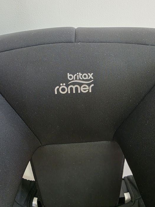Продам автокрісло Britax romer
