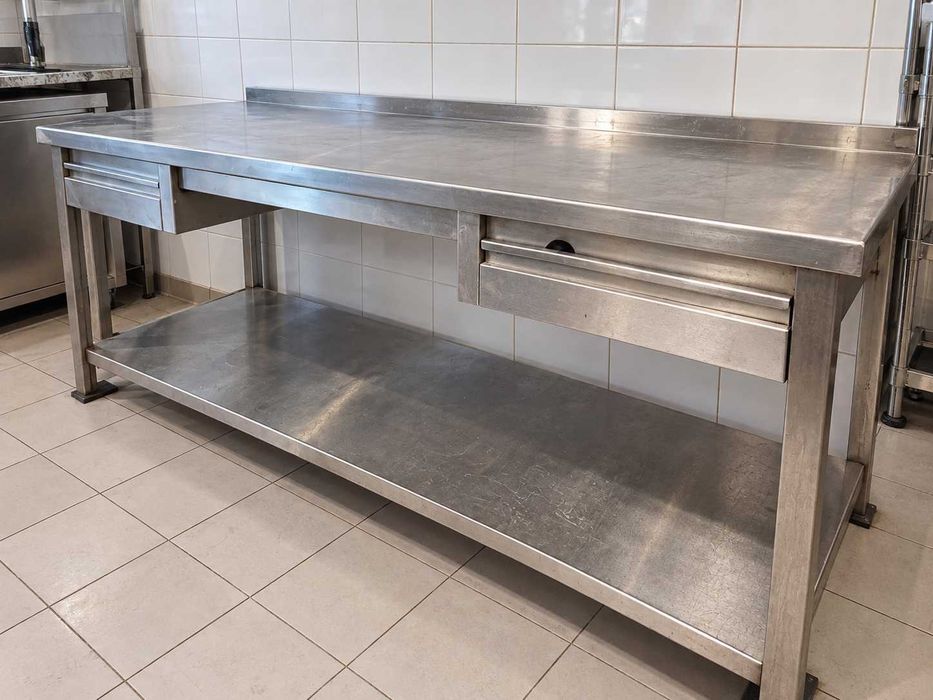 Bancada de Trabalho em Inox Profissional – 200x60 cm – 2 Gavetas