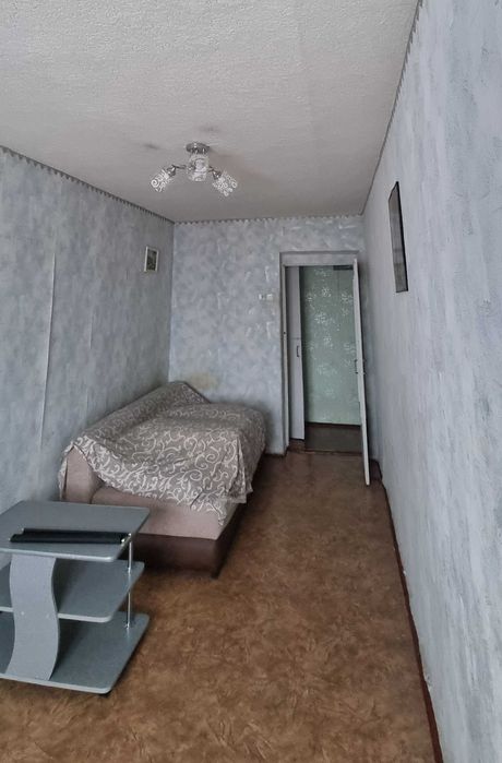 Продаж 3к квартири 56 кв. м на вул. Космонавтів