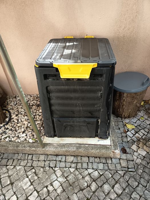 Compostor PVC 70x60x60