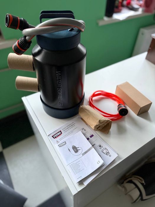 Портативний пом'якшувач води, фільтр для миття автомобілля, вікон 4л